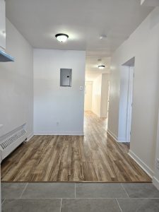 Entrance hall after straight angle